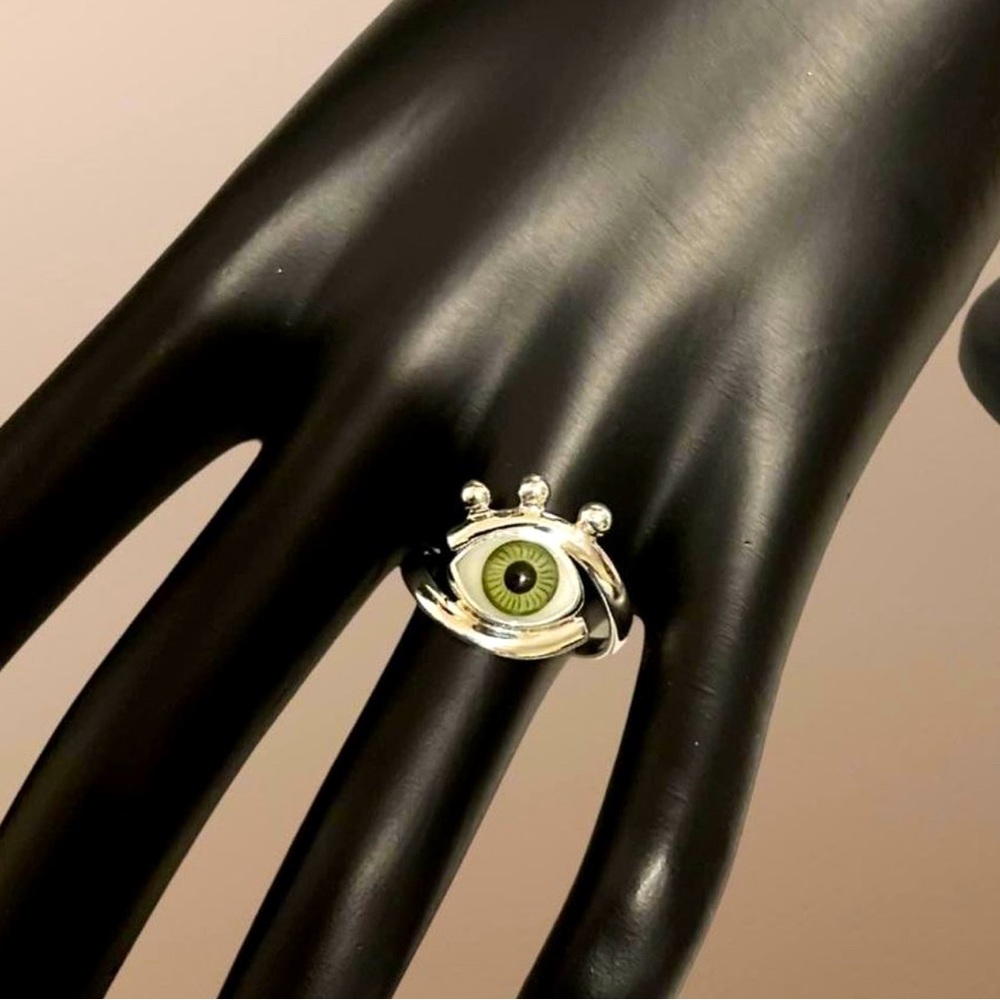 Eye ring- Silver 925- size 8